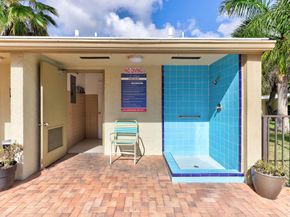 2334 S Cypress Bend Dr 511, Pompano Beach FL 33069
