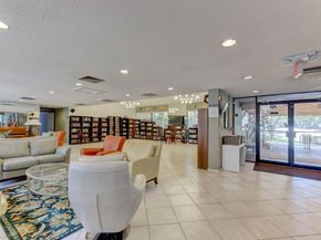 2334 S Cypress Bend Dr 511, Pompano Beach FL 33069