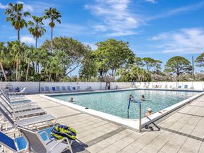 2334 S Cypress Bend Dr 511, Pompano Beach FL 33069