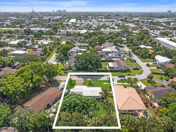 2175 NW 3rd Court, Boca Raton FL 33431