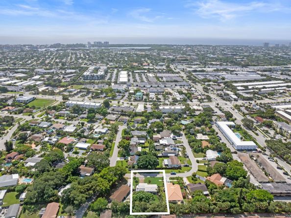 2175 NW 3rd Court, Boca Raton FL 33431