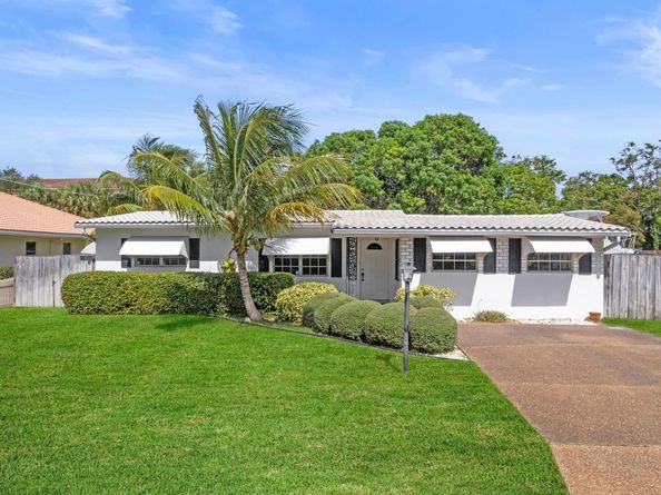 2175 NW 3rd Court, Boca Raton FL 33431