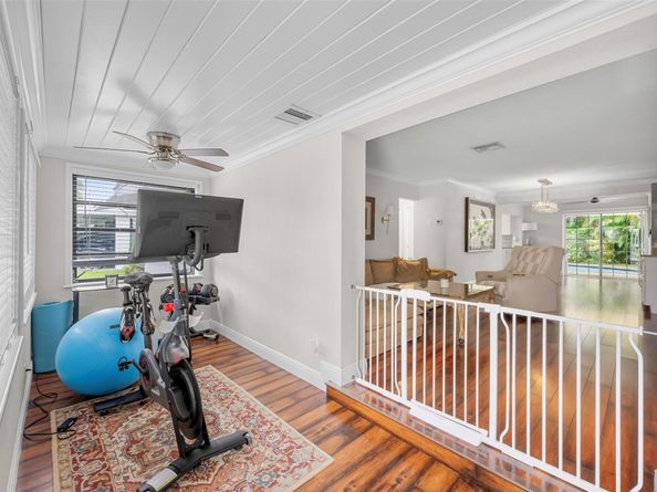4581 NE 3rd Ter, Oakland Park FL 33334