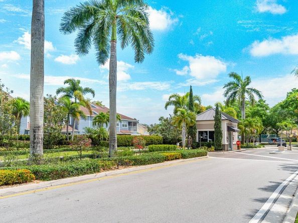 5292 Buckhead Circle 1030, Boca Raton FL 33486