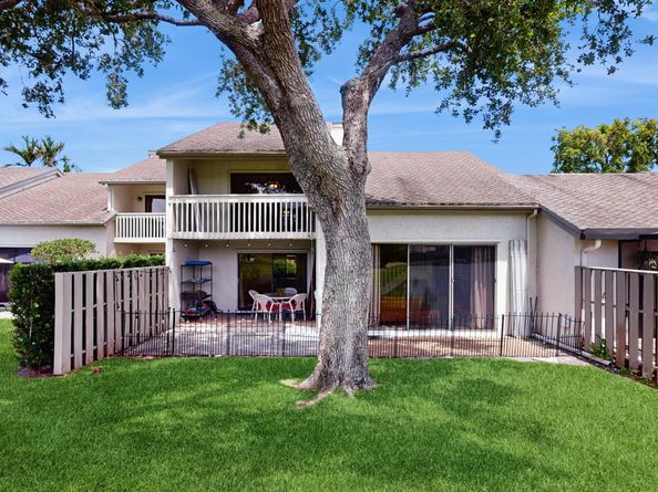 527 Deer Creek Wildwood Lane E, Deerfield Beach FL 33442