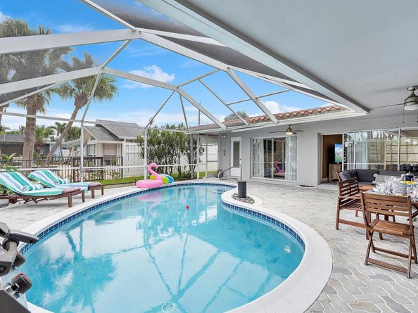 1941 NW 33rd Ct, Oakland Park FL 33309