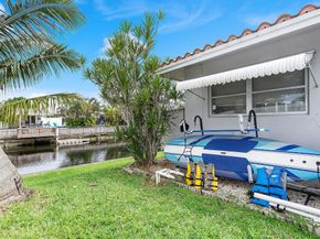 1941 NW 33rd Ct, Oakland Park FL 33309