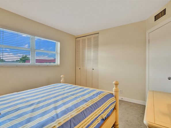 4431 NW 16th St 209, Lauderhill FL 33313