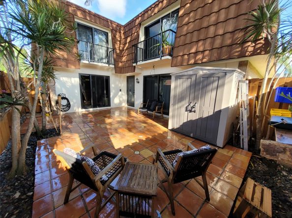3210 Spanish Wells Dr 27A, Delray Beach FL 33445