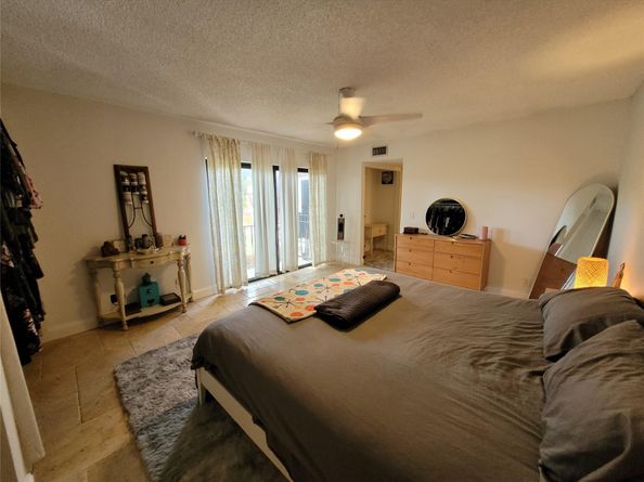 3210 Spanish Wells Dr 27A, Delray Beach FL 33445