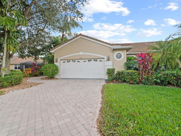 4561 Carlton Golf Drive, Lake Worth FL 33449