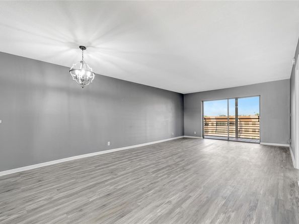 10433 Sunrise Lakes Blvd 409, Sunrise FL 33322