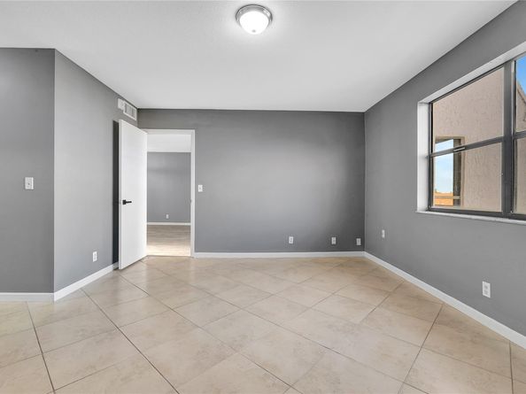 10433 Sunrise Lakes Blvd 409, Sunrise FL 33322