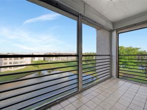 10433 Sunrise Lakes Blvd 409, Sunrise FL 33322