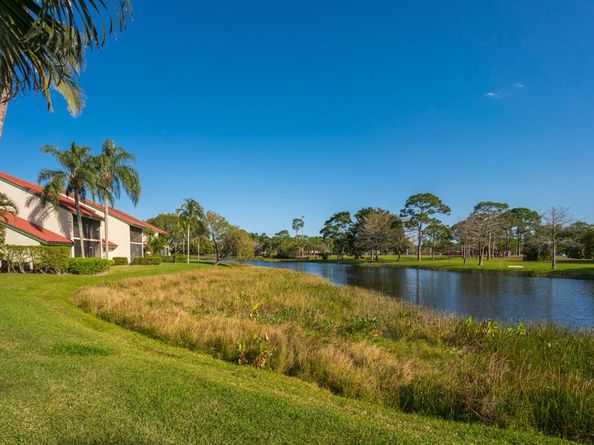 6 E Lexington Lane C, Palm Beach Gardens FL 33418