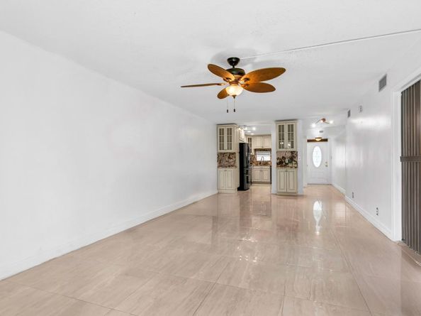 8941 S Hollybrook Blvd 104, Pembroke Pines FL 33025