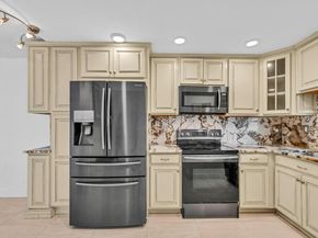8941 S Hollybrook Blvd 104, Pembroke Pines FL 33025
