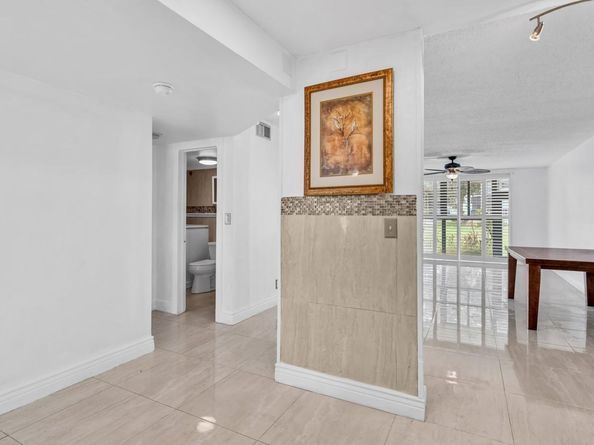 8941 S Hollybrook Blvd 104, Pembroke Pines FL 33025