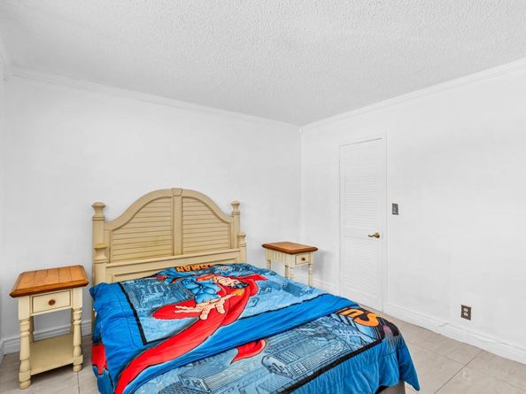 8941 S Hollybrook Blvd 104, Pembroke Pines FL 33025