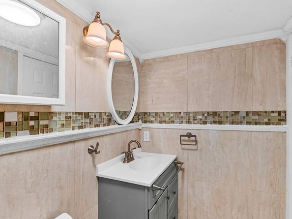 8941 S Hollybrook Blvd 104, Pembroke Pines FL 33025