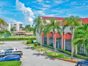 8941 S Hollybrook Blvd 104, Pembroke Pines FL 33025
