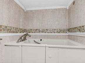 8941 S Hollybrook Blvd 104, Pembroke Pines FL 33025
