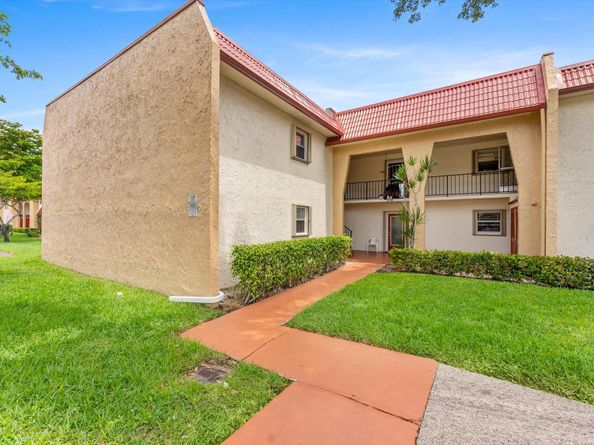 117 Lake Dora Drive, West Palm Beach FL 33411