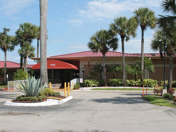 117 Lake Dora Drive, West Palm Beach FL 33411