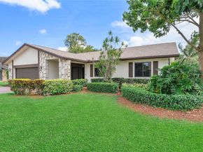 8208 NW 80th St, Tamarac FL 33321