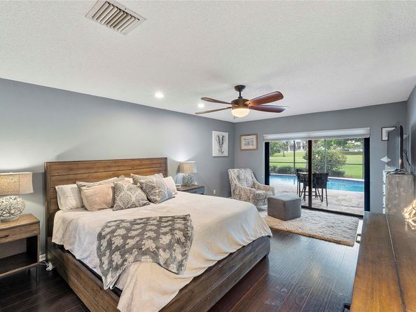 8208 NW 80th St, Tamarac FL 33321