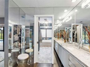 8208 NW 80th St, Tamarac FL 33321
