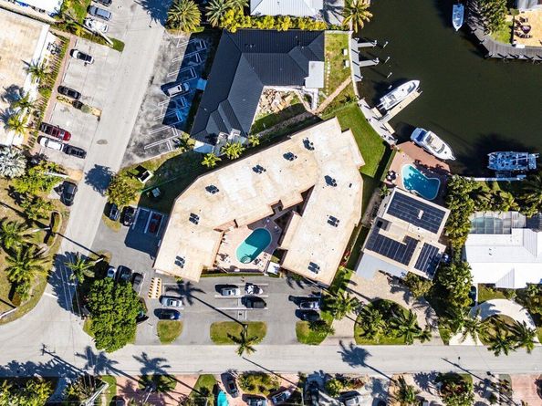 2201 SE 9th Street 107, Pompano Beach FL 33062
