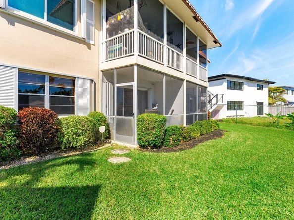 2201 SE 9th Street 107, Pompano Beach FL 33062