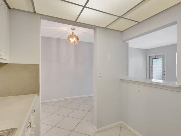 398 Sheffield Q, West Palm Beach FL 33417