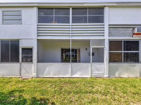 398 Sheffield Q, West Palm Beach FL 33417