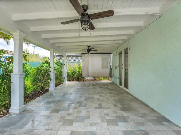 1511 S Palmway, Lake Worth Beach FL 33460