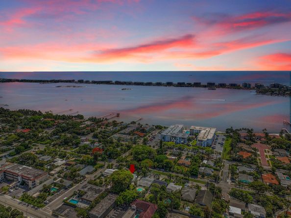1511 S Palmway, Lake Worth Beach FL 33460