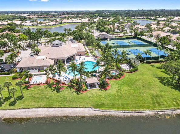4453 N San Andros, West Palm Beach FL 33411