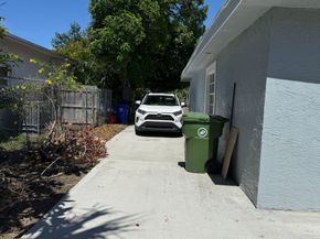 1741 NW 24th Ter, Fort Lauderdale FL 33311