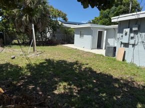 1741 NW 24th Ter, Fort Lauderdale FL 33311