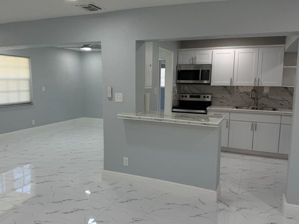 1741 NW 24th Ter, Fort Lauderdale FL 33311