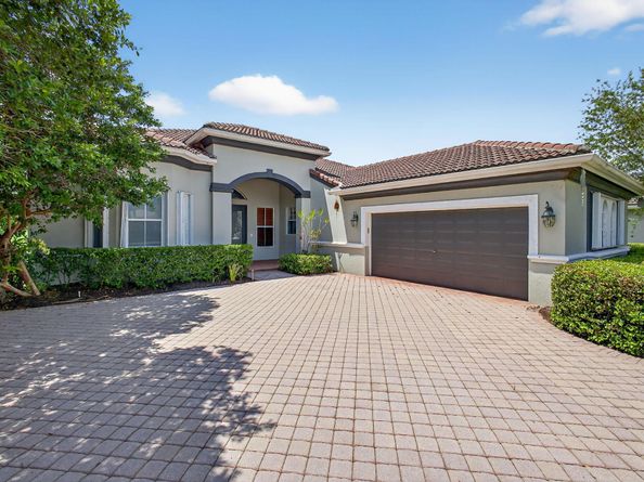 7411 Ironhorse Boulevard, West Palm Beach FL 33412