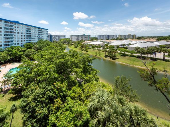 3850 Washington St 710, Hollywood FL 33021