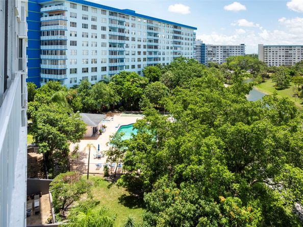 3850 Washington St 710, Hollywood FL 33021