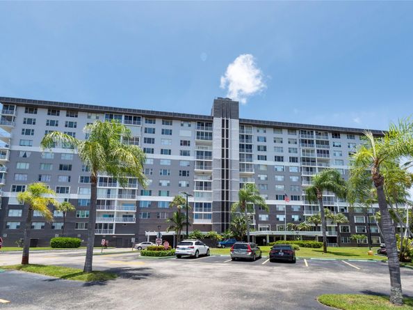 3850 Washington St 710, Hollywood FL 33021