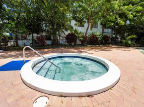 3850 Washington St 710, Hollywood FL 33021