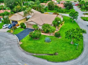 5743 Lakeview Mews Circle, Boynton Beach FL 33437