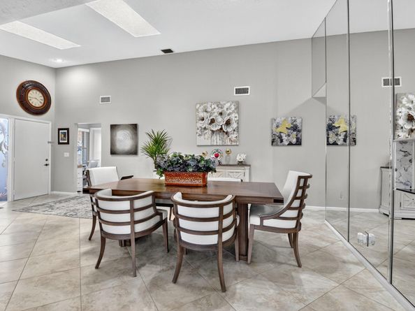 5743 Lakeview Mews Circle, Boynton Beach FL 33437