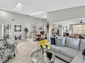 5743 Lakeview Mews Circle, Boynton Beach FL 33437