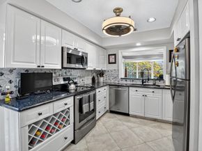 5743 Lakeview Mews Circle, Boynton Beach FL 33437
